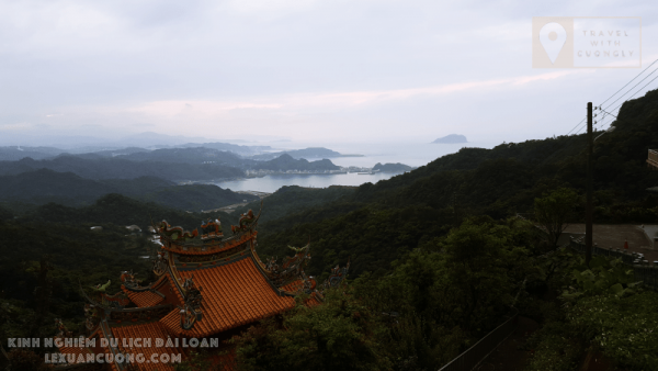 Biển nhìn từ Phố cổ Cửu Phần, Đài Bắc, Đài Loan